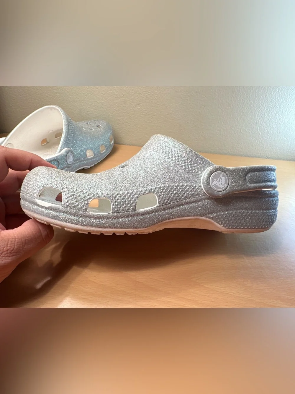 Crocs Iridescent Glitter Junior Girls Clog Size J 4